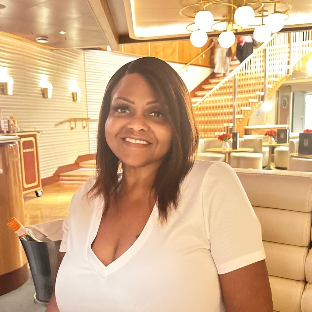 Meet your Posher, Donna
